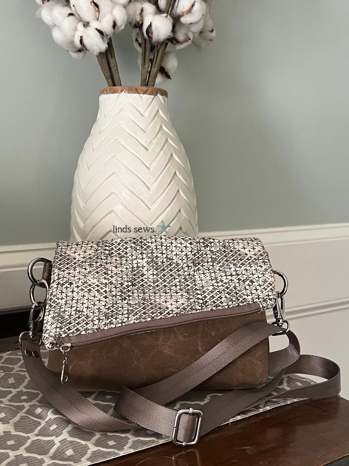 Songbird Crossbody PDF sewing pattern (includes SVGs & Projector)