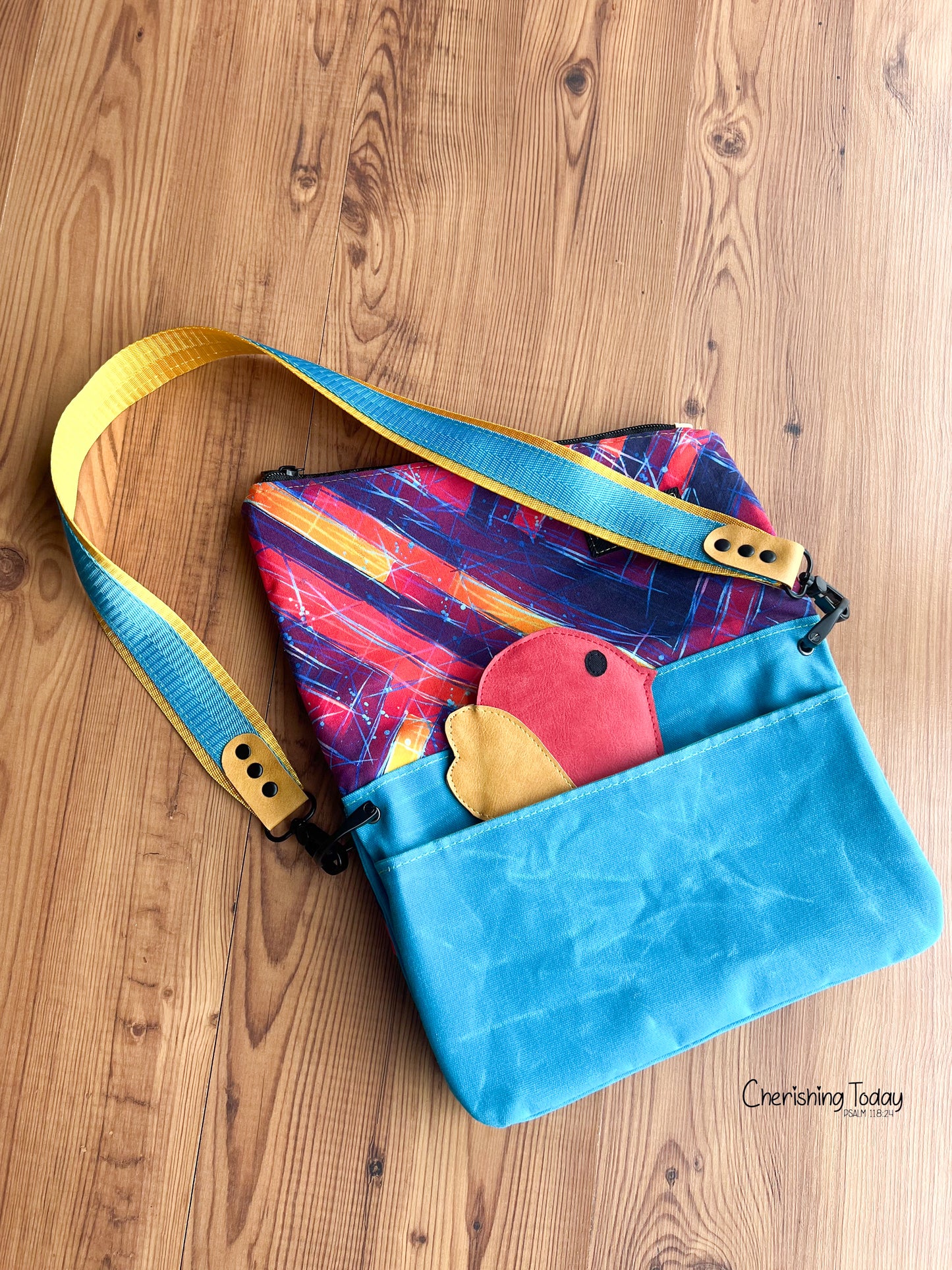 Songbird Crossbody PDF sewing pattern (includes SVGs & Projector)