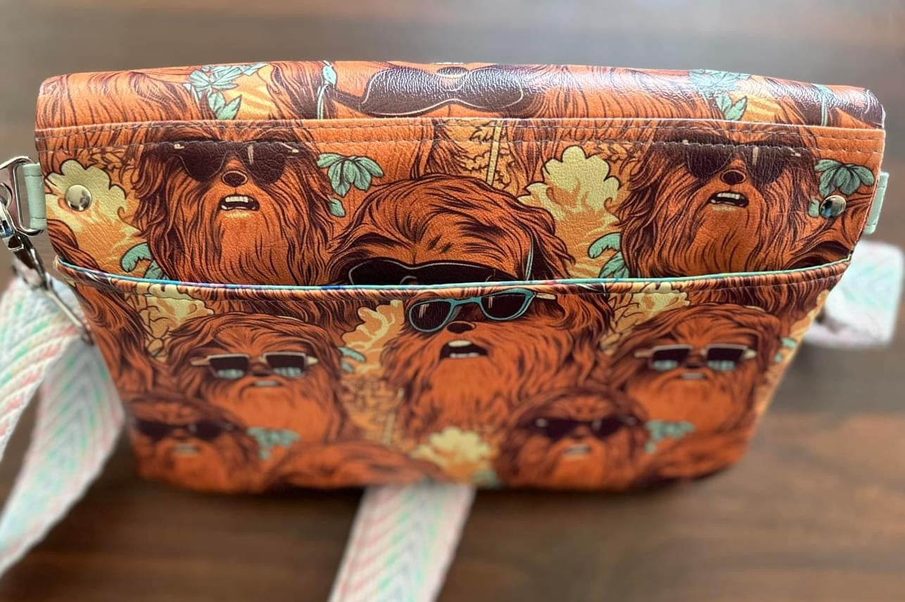 Songbird Crossbody PDF sewing pattern (includes SVGs & Projector)
