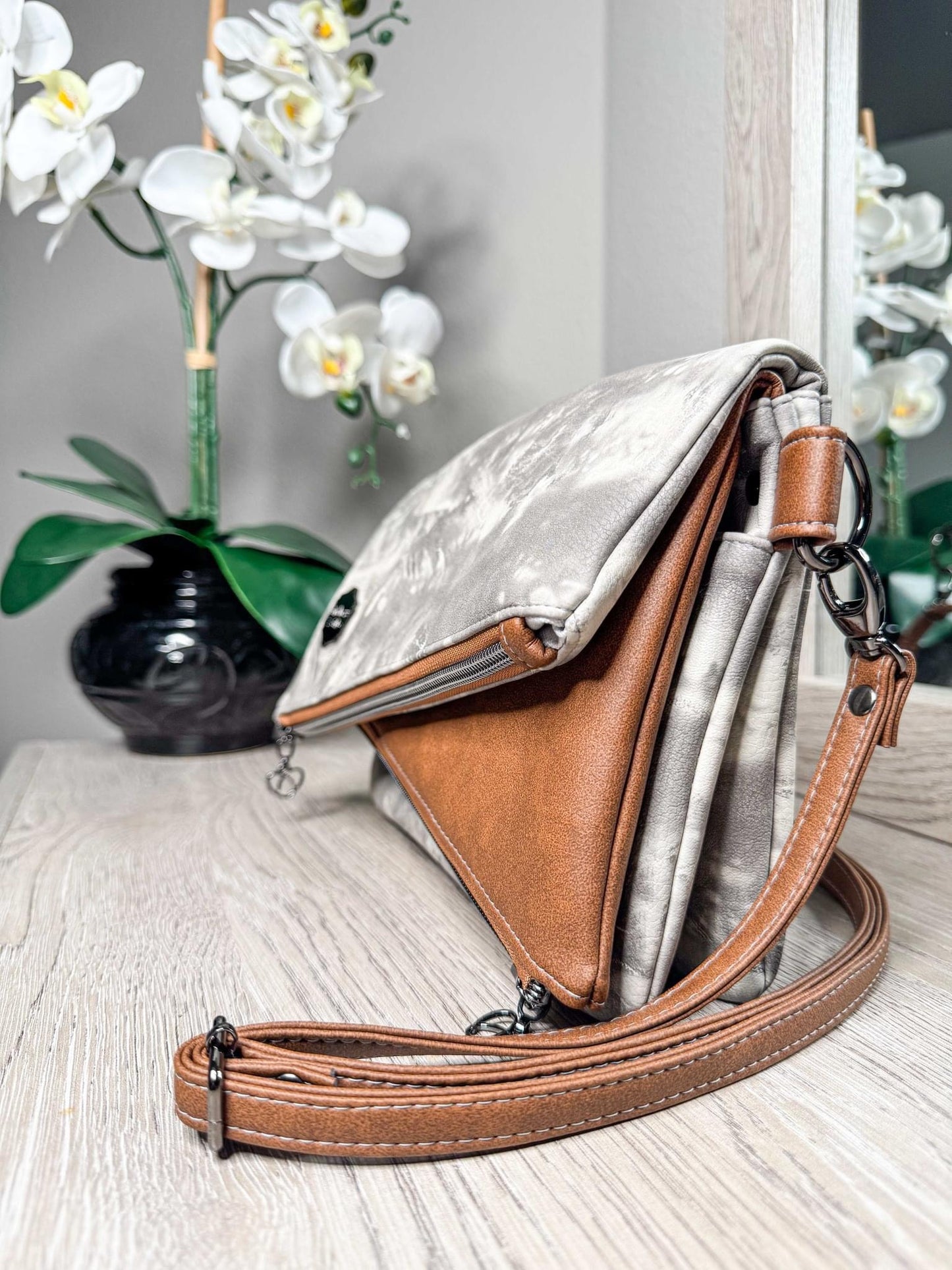Songbird Crossbody PDF sewing pattern (includes SVGs & Projector)