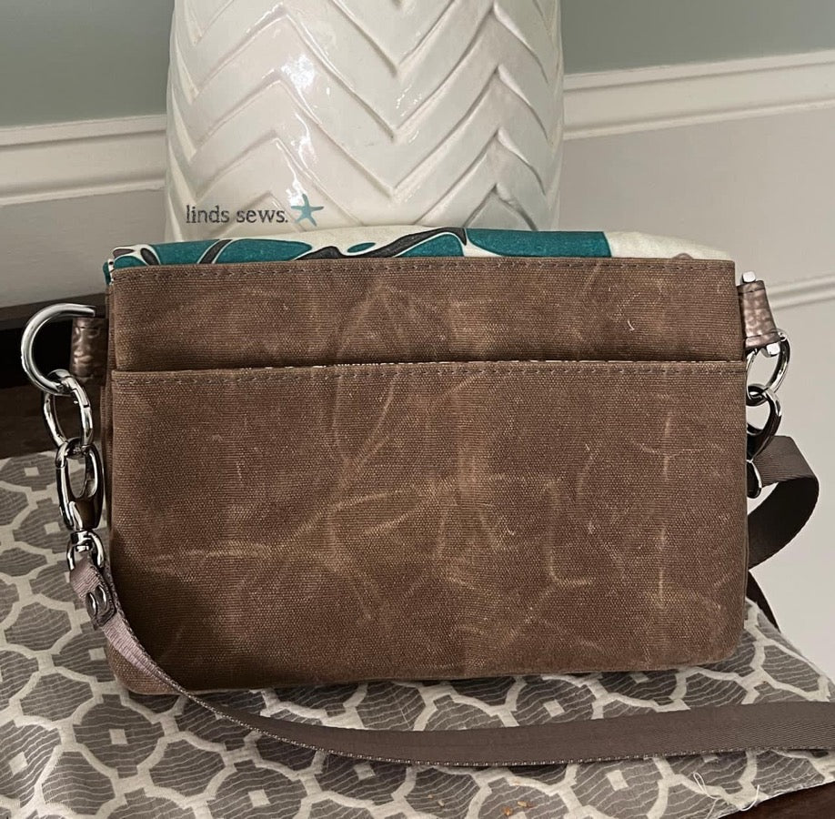 Songbird Crossbody PDF sewing pattern (includes SVGs & Projector)