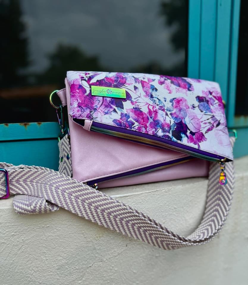 Songbird Crossbody PDF sewing pattern (includes SVGs & Projector)