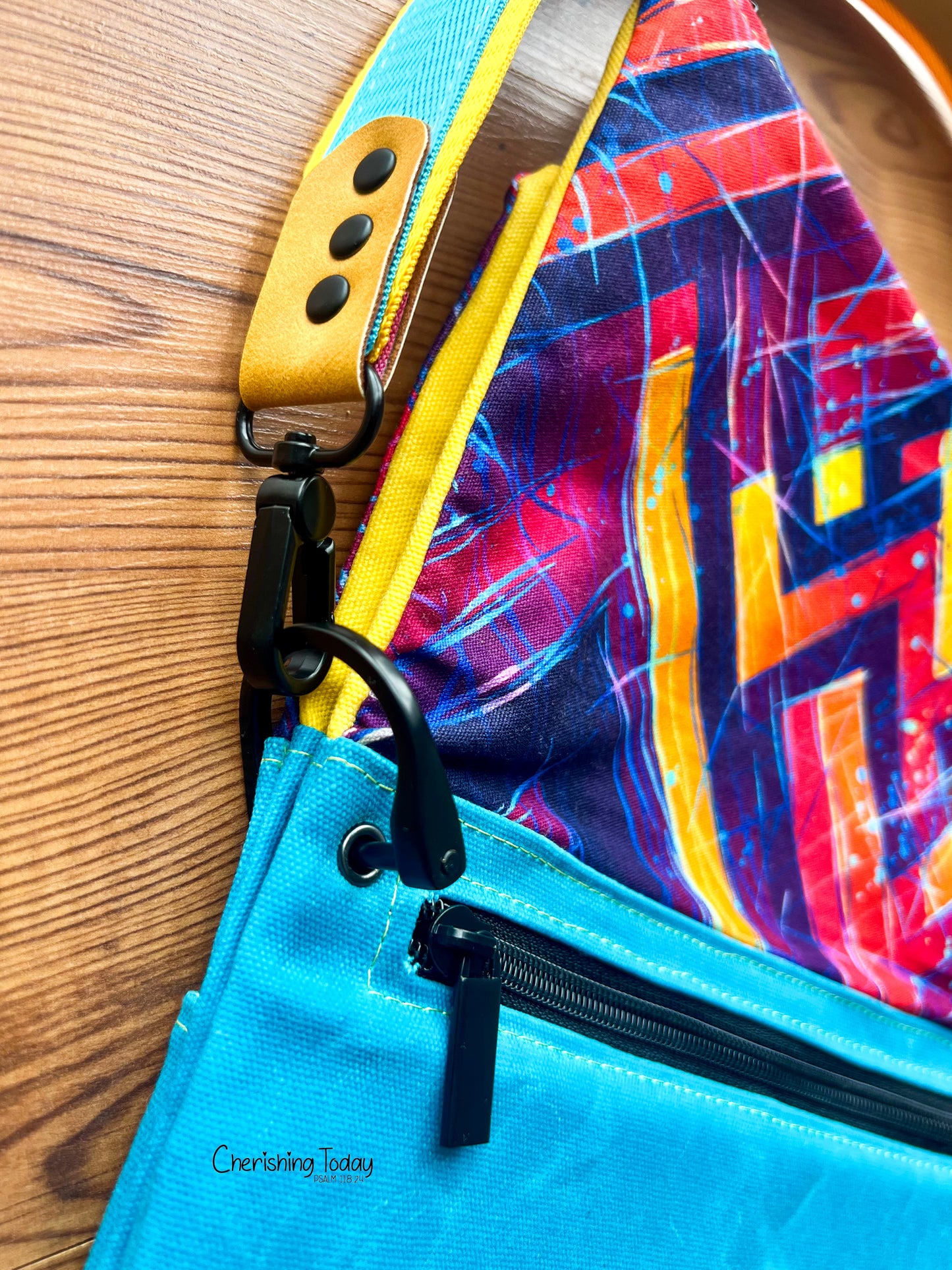 Songbird Crossbody PDF sewing pattern (includes SVGs & Projector)