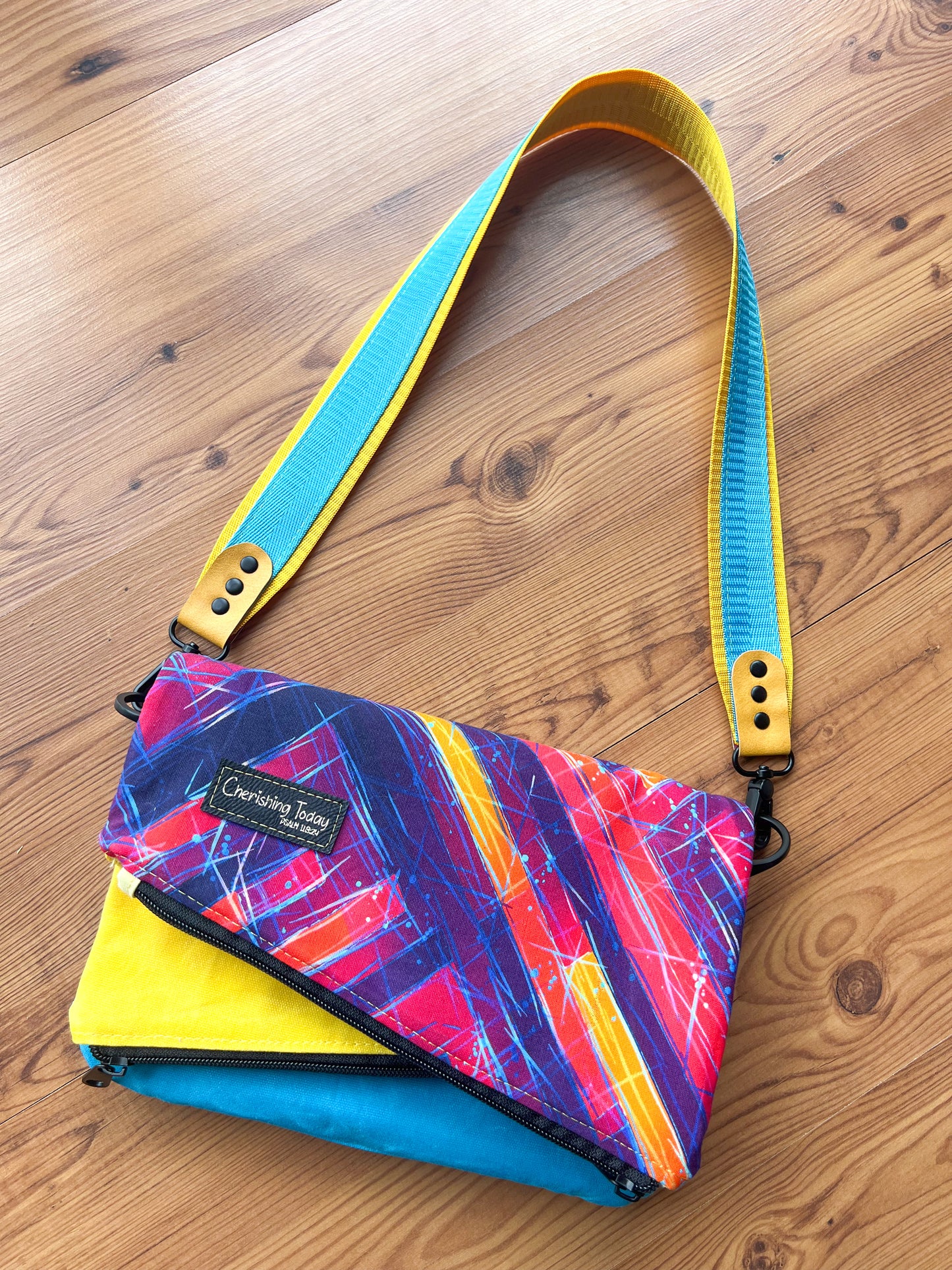 Songbird Crossbody PDF sewing pattern (includes SVGs & Projector)