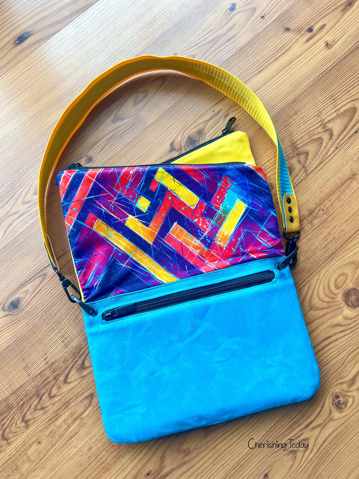 Songbird Crossbody PDF sewing pattern (includes SVGs & Projector)