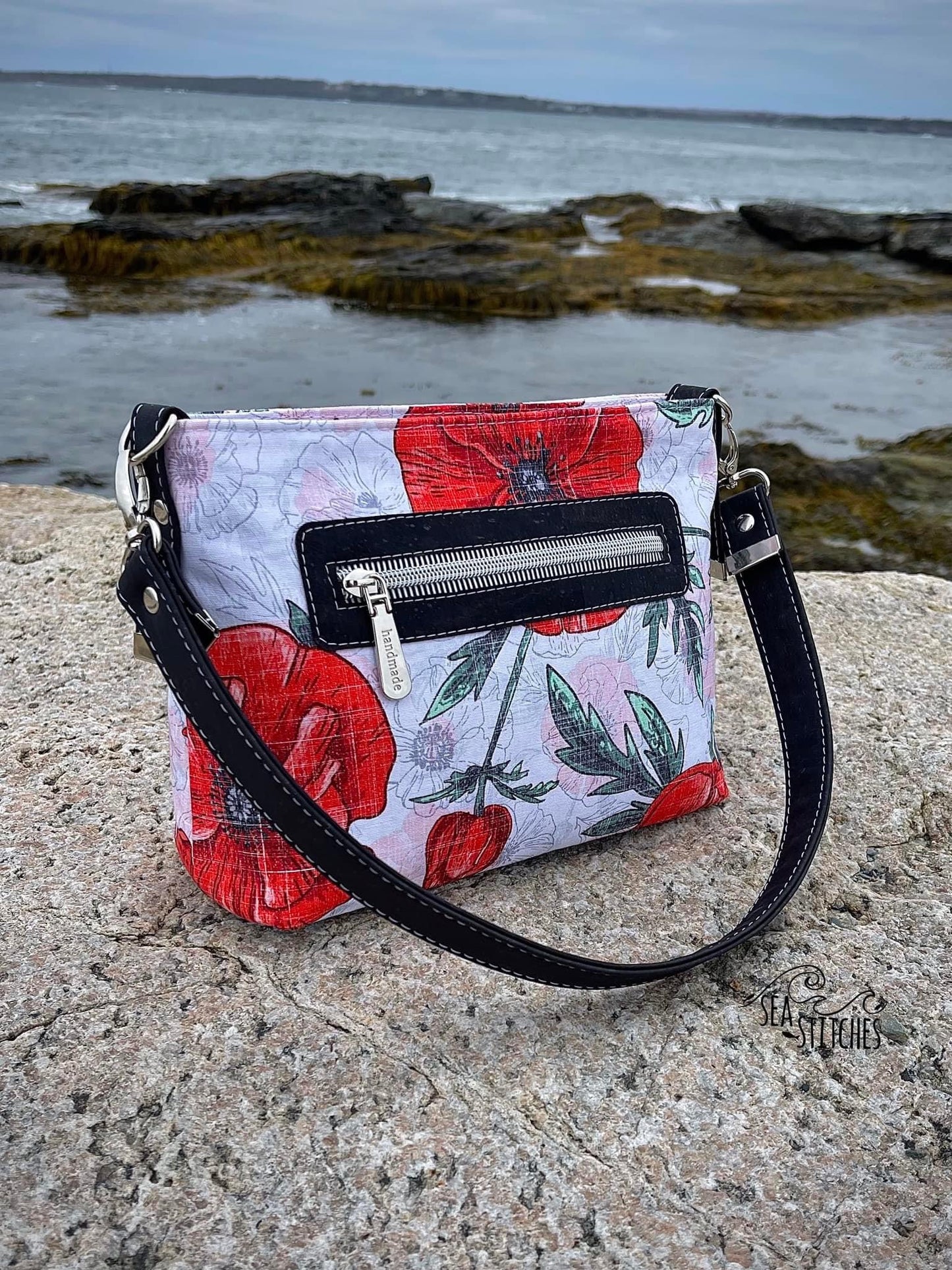 Blossom Shoulder/Crossbody PDF sewing pattern (includes SVGs)