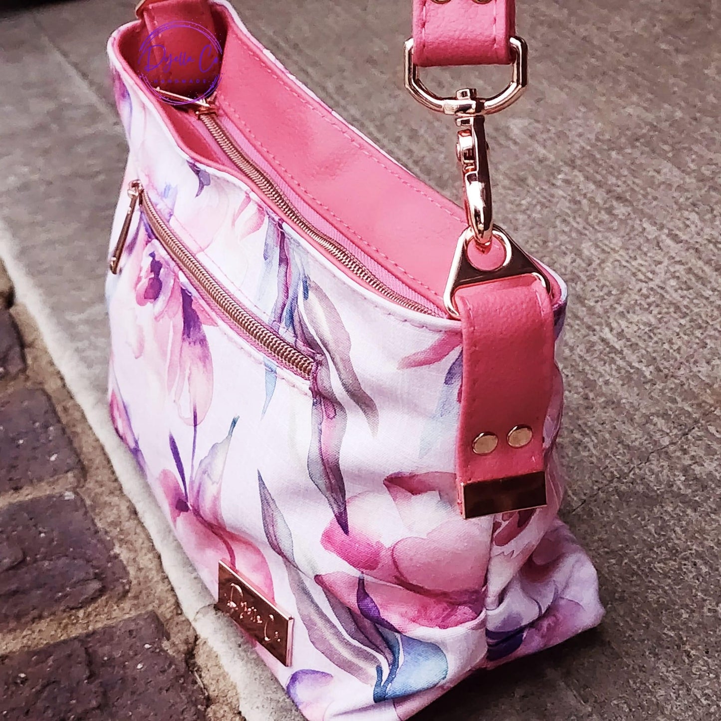 Blossom Shoulder/Crossbody PDF sewing pattern (includes SVGs)