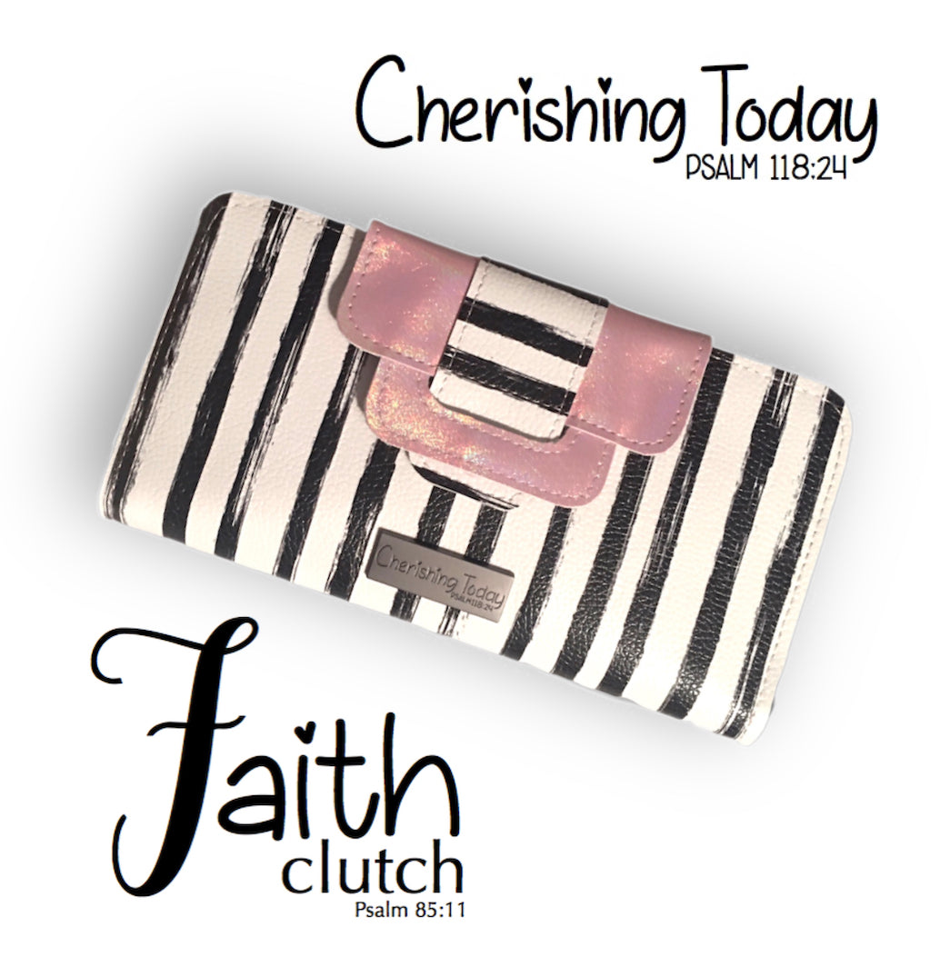 Faith Clutch PDF sewing pattern (includes SVGs)