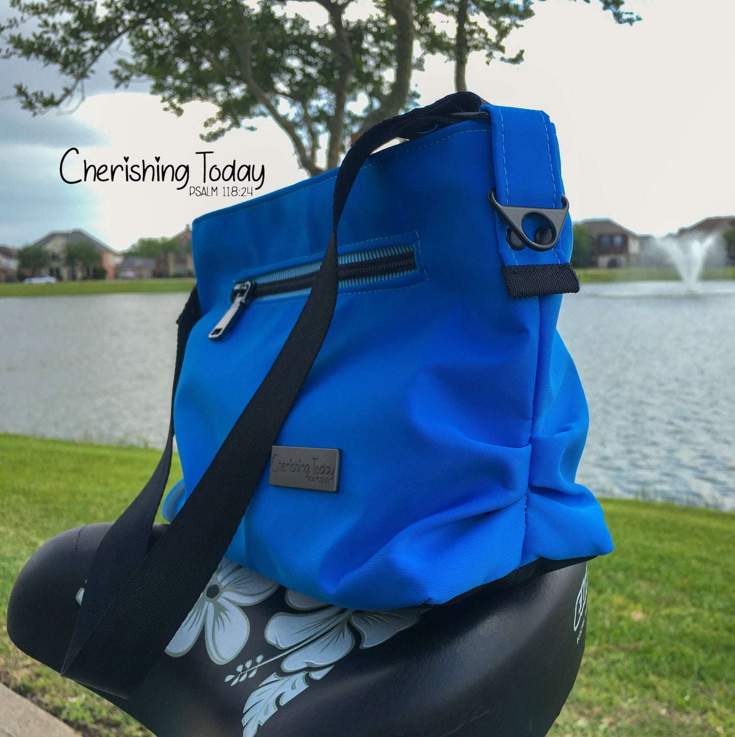 Blossom Shoulder/Crossbody PDF sewing pattern (includes SVGs)