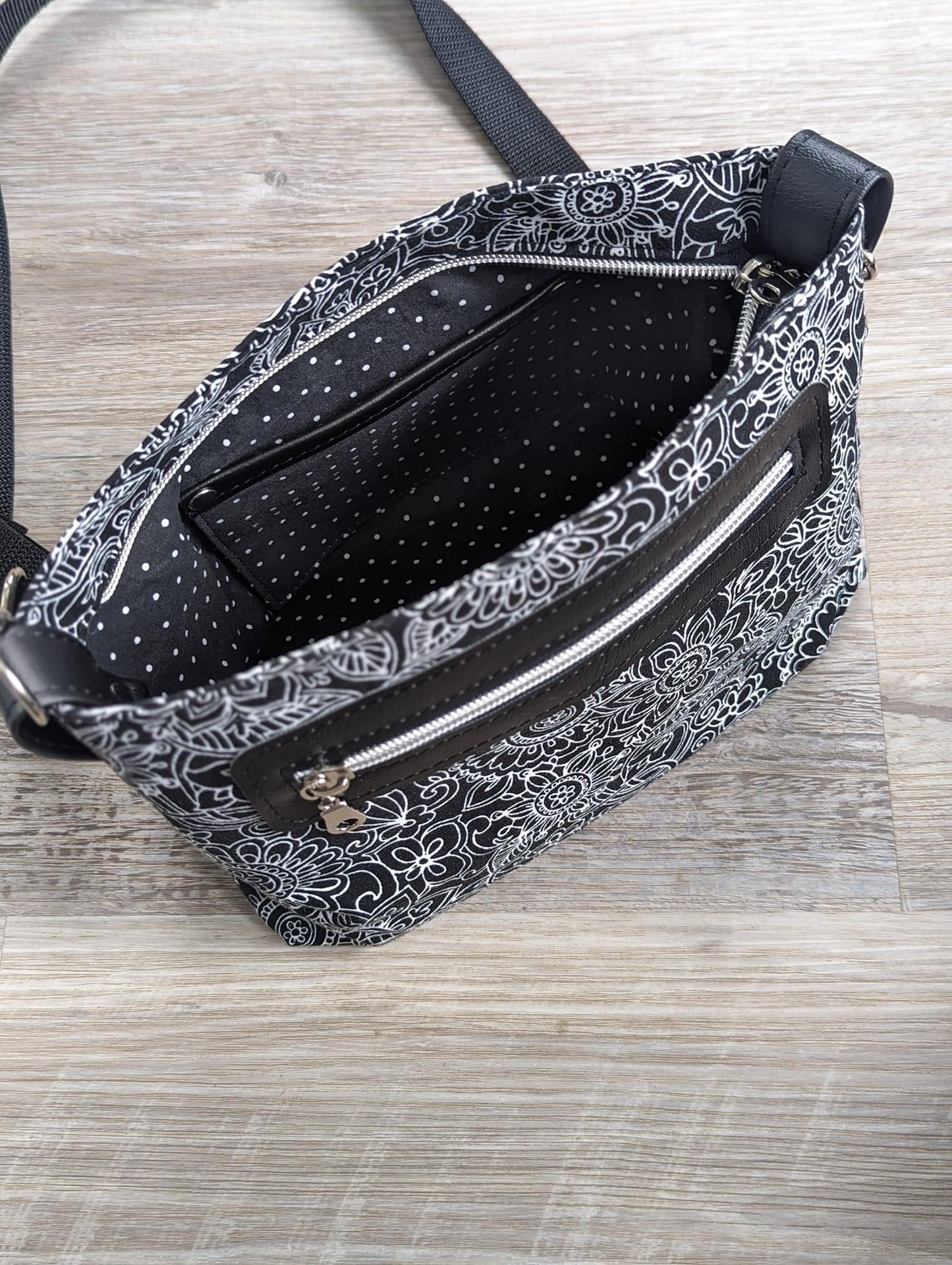 Blossom Shoulder/Crossbody PDF sewing pattern (includes SVGs)