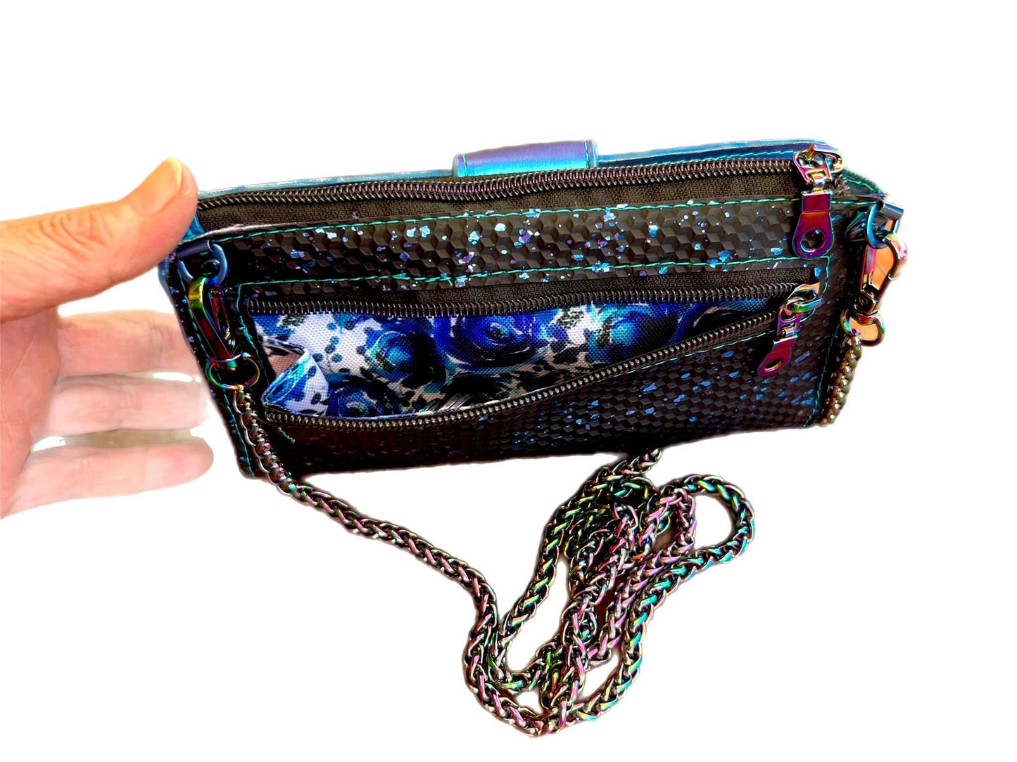 Faith Clutch PDF sewing pattern (includes SVGs)