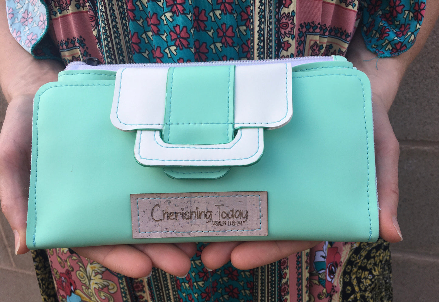 Faith Clutch PDF sewing pattern (includes SVGs)