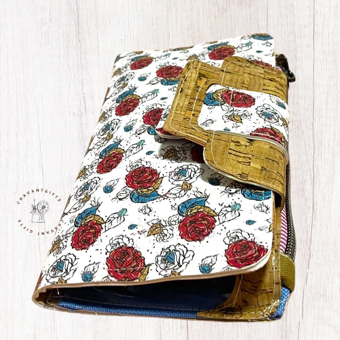 Faith Clutch PDF sewing pattern (includes SVGs)