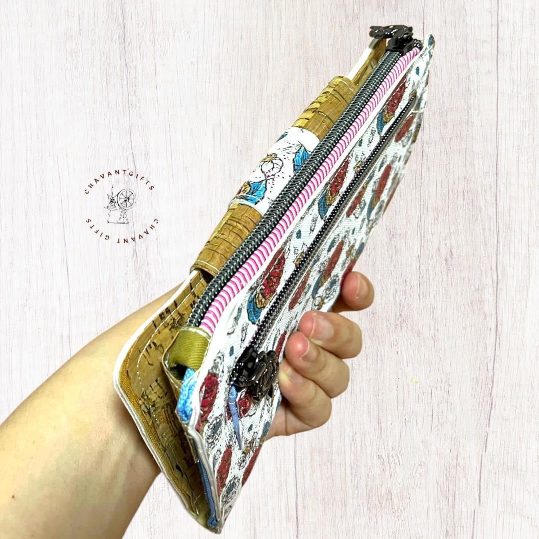 Faith Clutch PDF sewing pattern (includes SVGs)