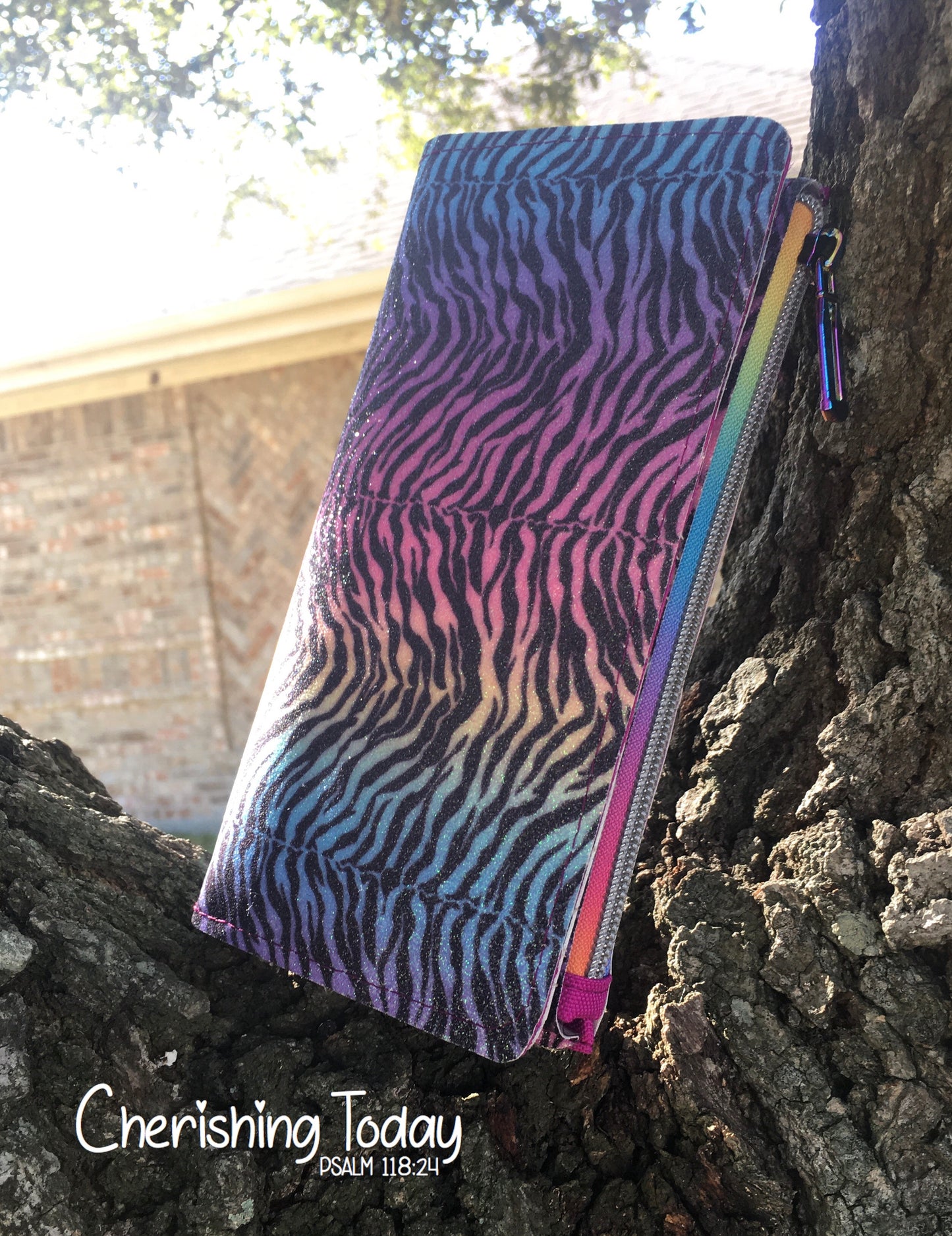 Faith Clutch PDF sewing pattern (includes SVGs)