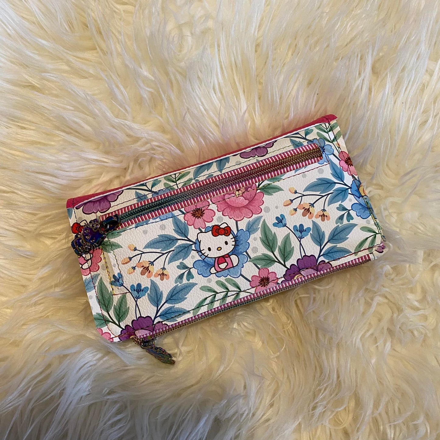 Faith Clutch PDF sewing pattern (includes SVGs)