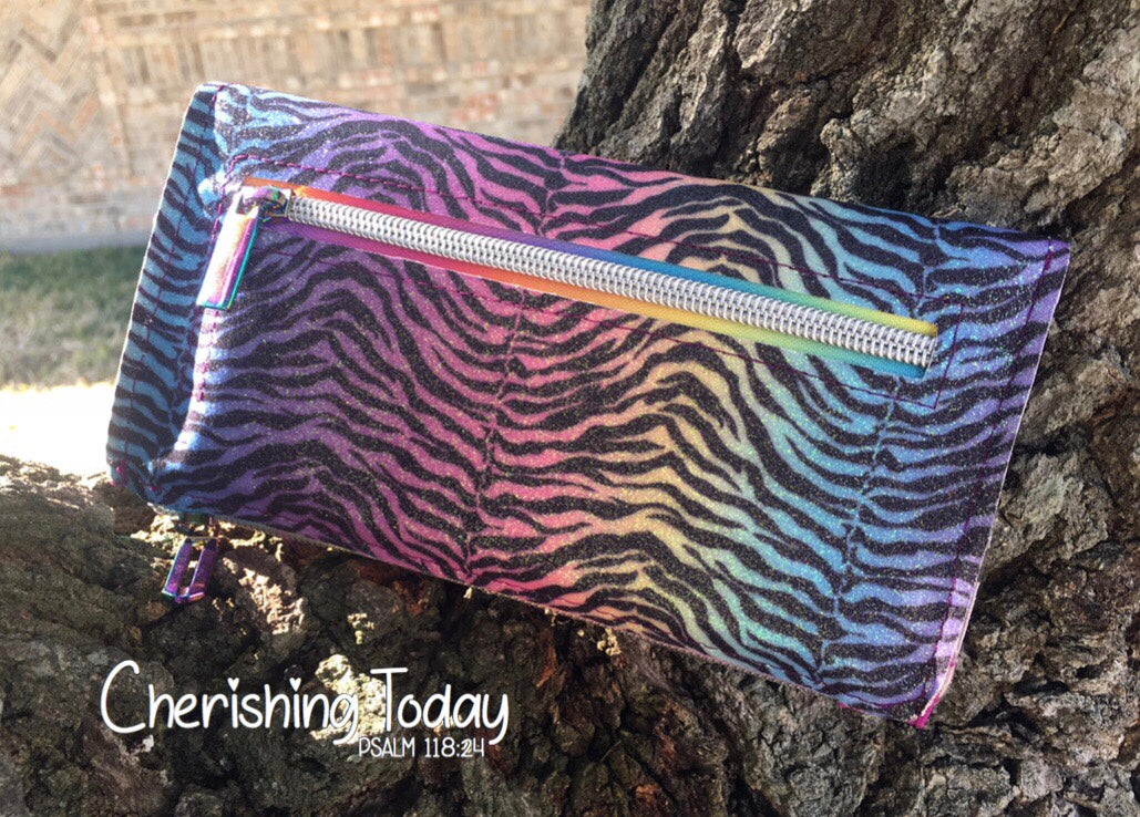 Faith Clutch PDF sewing pattern (includes SVGs)