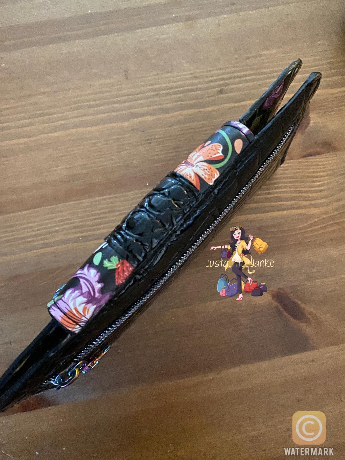 Faith Clutch PDF sewing pattern (includes SVGs)