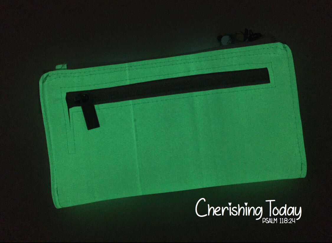 Faith Clutch PDF sewing pattern (includes SVGs)